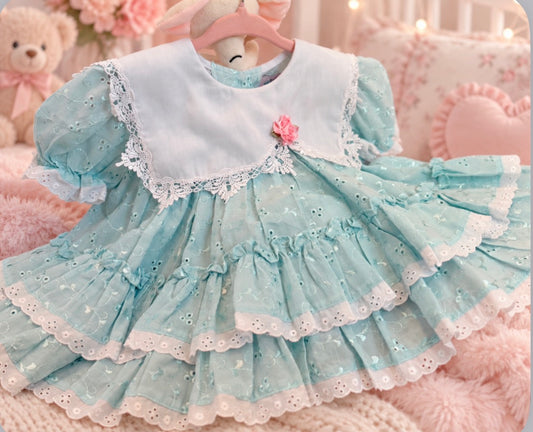 Vintage Lace Me Fancy dress